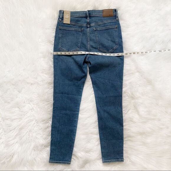 MADEWELL 9" Rise Skinny Crop Jeans! - Picture 6 of 7